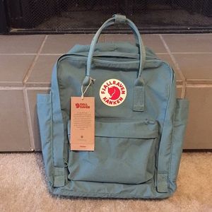 Fjällräven kanken classic bag in frost green, NWT